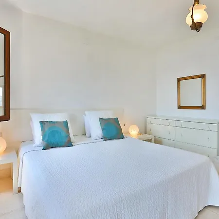 Villa Stunning Seaviews