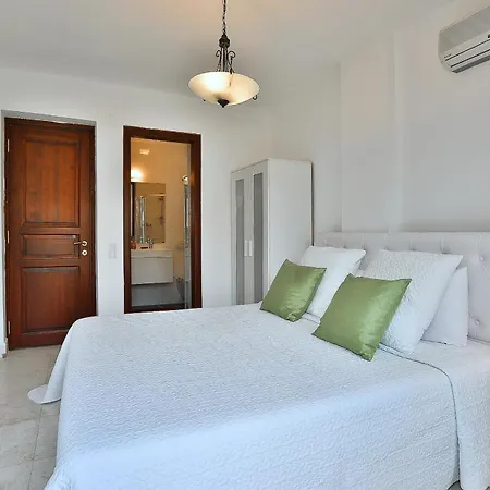 Stunning Seaviews Villa *